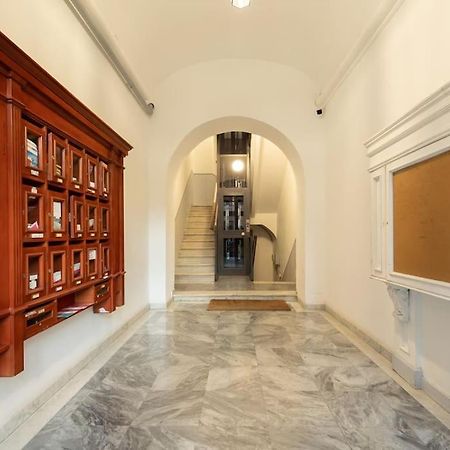 Cozy Apartment In Trastevere โรม ภายนอก รูปภาพ
